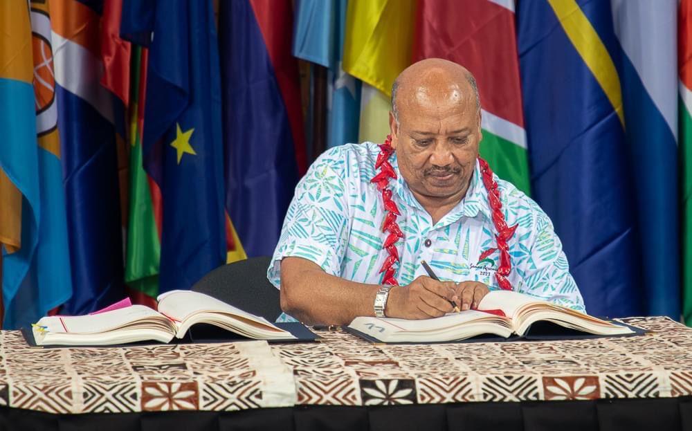 Signature du nouvel Accord de partenariat entre l’Organisation des Etats d’Afrique, des Caraibes et du Pacifique et l’Union européenne, Apia (Samoa), 15 novembre 2023